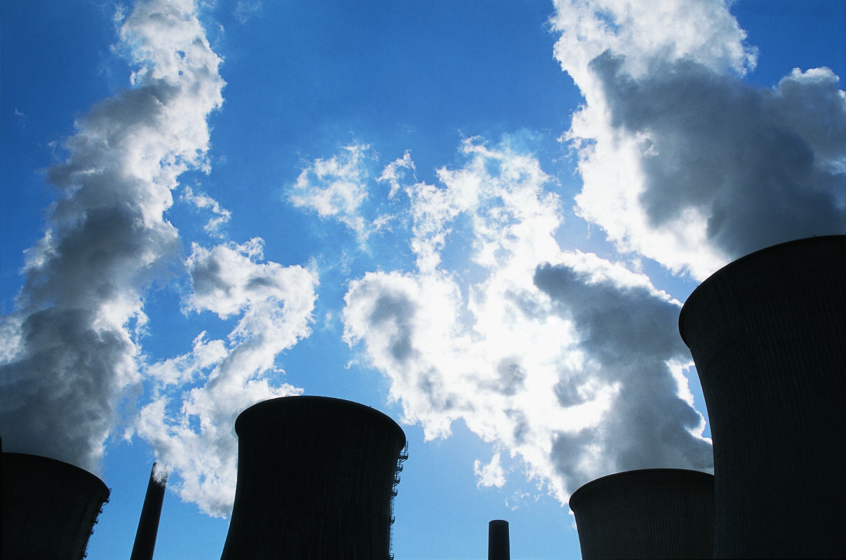 Dunkelflaute vs. Hellbrise - envia Corporate Blog