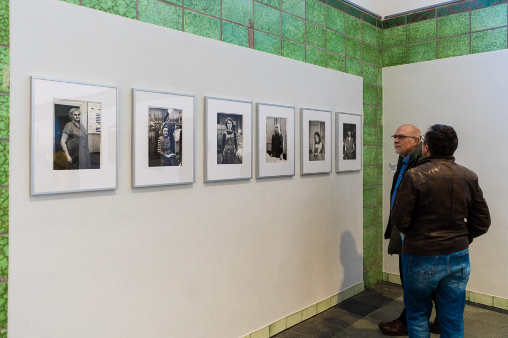 Ausstellung "Verstrickungen", Kunstbahnhof Flöha, 2025, © Chemnitz 2025, ifa (c) Natalie Bleyl